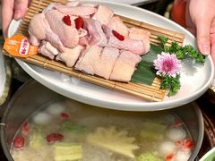 -得意咚瓜·顺德鱼生·冬瓜火锅(深圳首店)