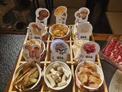 -菌自由丨野生菌火锅特色庭院餐厅(丽江古城店)