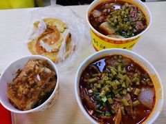 生烫鲜牛肉粉-江三王记牛杂馆(总店)