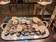 -亚龙湾希尔顿自助餐厅·海鲜·烧烤·沙滩BBQ·现场乐队
