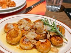 西班牙蒜香口蘑-ZAFFERANO西班牙海鲜饭(上海首店)