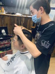 -PE SALON