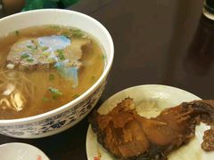爆鱼焖肉面-朱鸿兴面馆(镇湖店)