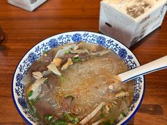 小潘特色鸭血粉丝汤-小潘记鸭血粉丝汤
