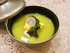 甜豌豆鲜虾鸡蛋汤-九献创意菜·牛排料理(亮马河花园店)