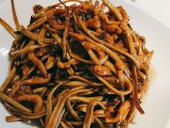 茶树菇炒肉丝-马凯餐厅(长椿街店)