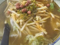 -龙记桂林米粉(财满街店)
