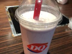 标准杯草莓奶昔-DQ·蛋糕·冰淇淋(王府井店)