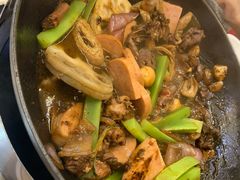 -胡须佬鸡煲四季火锅店(石厦西村直营店)
