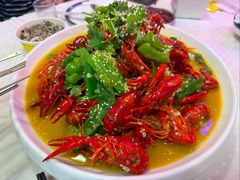 -海盗船. 龙虾烧烤. 酒馆
