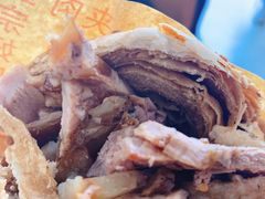 -洪峰浩老北京烧饼夹肉(角门路店)