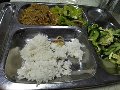 -成都强生一汽大众4S店(欢乐谷店)