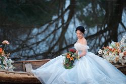 -雪中彩影婚纱摄影·微光艺术中心