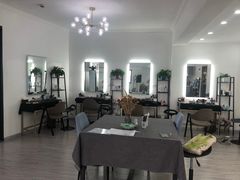 -ME觅妆·定制美妆·彩妆私教(菱角湖店)