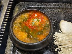 大酱汤-韩阳王石板烤肉