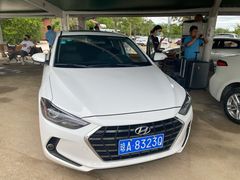 -一嗨租车(凤凰机场店)