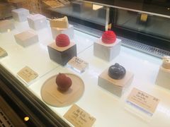 -Fridi Patisserie Cafe