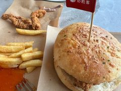 -必胜客(尹山湖歌林公园店)