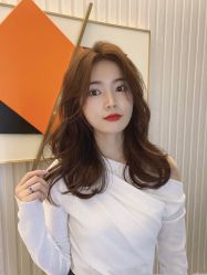 -Hello Lady发型设计