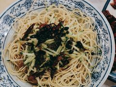 -霄汉牛三鲜湖北砂锅菜(万松园2店)
