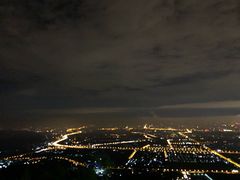 -鬼笑石后山停车场