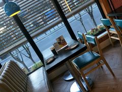靠窗位-莫多多餐厅
