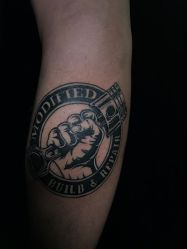 -木子·纹身店TATTOO穿孔·洗纹身