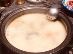 -大匠工房古船木艺术餐厅·猪肚鸡专门店(长白仙岛店)