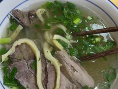 -陈掌柜澄城水盆羊肉(钟楼店)