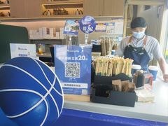 -瑞幸咖啡(杭州绿地中央店)