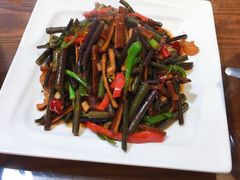 -临街徽菜馆·正宗黄山味