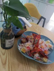 -靓芙泉祛痘.科技美肤连锁