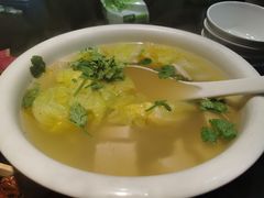 白菜豆腐粉丝汤-卤煮老北京酱肉馆