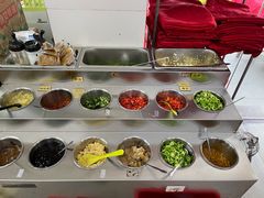 自助调料区-花苑美食横琴生蚝火锅(拱北粤华路店)