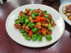 -余杨鸭鸭餐厅