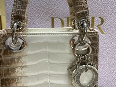 -华夏典当行(龙德广场店)