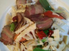 笋尖爆腊肉-竹野·上|老字号全竹宴