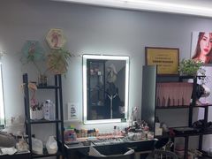 -ME觅妆·定制美妆·彩妆私教(菱角湖店)