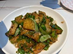 -阿瓦山寨·湘菜现炒·剁椒鱼头王(咸阳总店)