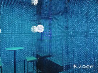 新店很给力，装修风格大爱～ 可以说是非常6了～