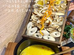 -桥边小楼·手工云南菜·古城观景小楼