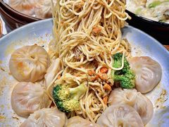 -馋三尺蟹粉小笼(人民广场店)