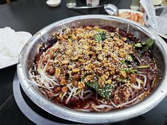 -周良天山牛杂城(天山路总店)