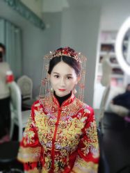 -雪莉美妆婚纱馆