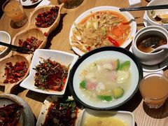 -隔壁老王·家常云南菜(花巷店)