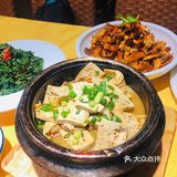 我妈他们来了三天这家店吃了两次！快冲