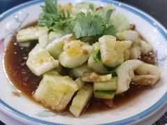 凉拌黄瓜-三妹小龙虾·黄油蟹(华侨城总店)