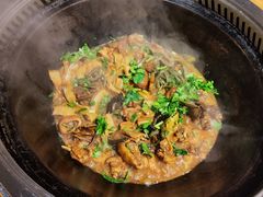 -锅老头海鲜铁锅炖