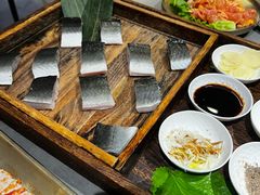 -围炉肉舍丹东海鲜烤肉·烤活鳗(步行街店)