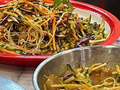 -九妹农家大铁锅东北菜(江湾店)